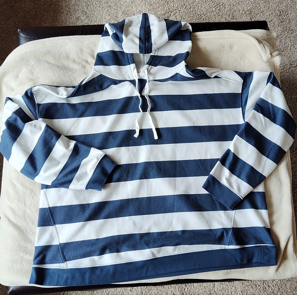 Navy and White Striped Hoodie 44° North XXL